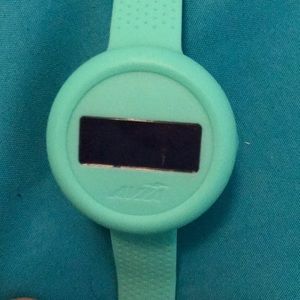 Avia fitness tracker